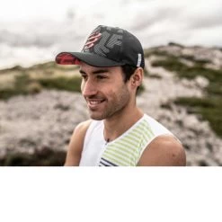 COMPRESSPORT CASQUETTE TRUCKER BLACK -Boutique De Camping 809f57aafe1bd55ba67b63df56fd