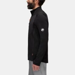 Mammut VESTE ACONCAGUA LIGHT BLACK -Boutique De Camping c82c662dfd80be64c2cc7b5d5f56