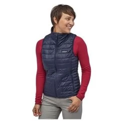Patagonia DOUDOUNE FEMME NANO PUFF CLASSIC NAVY -Boutique De Camping df2f37b40793078fb2d2e17d4529
